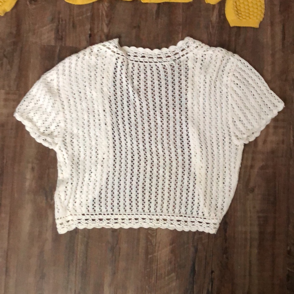 two crop cardigans, there is a hole upfront in yellow - Picture 6 of 6